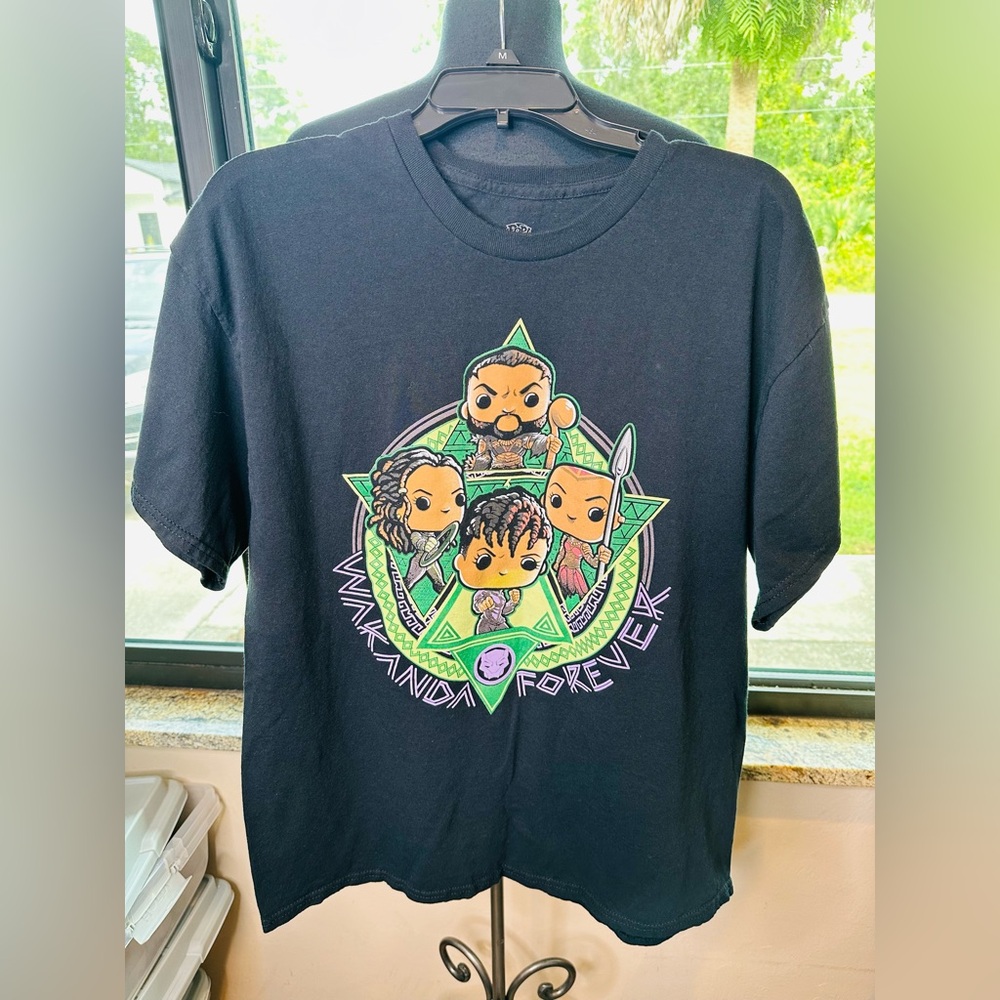 Funko Pop! Marvel Collector Corps Black Panther Wakanda Forever T-shirt Size XL